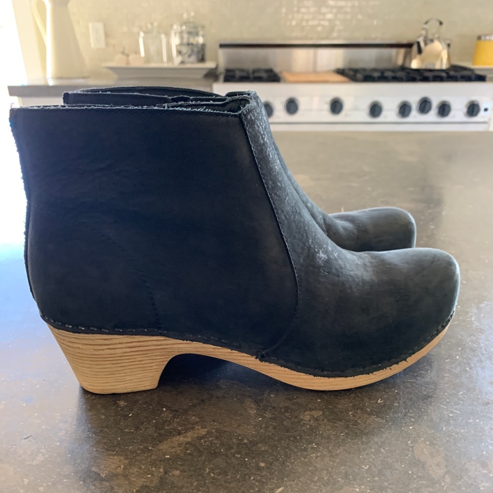 Dansko Maria Milled Nubuck Black Bootie